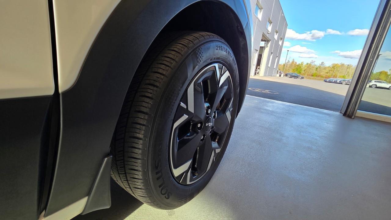 2023 Kia Niro EV Premium 4dr Front-Wheel Drive Sport Utility Photo