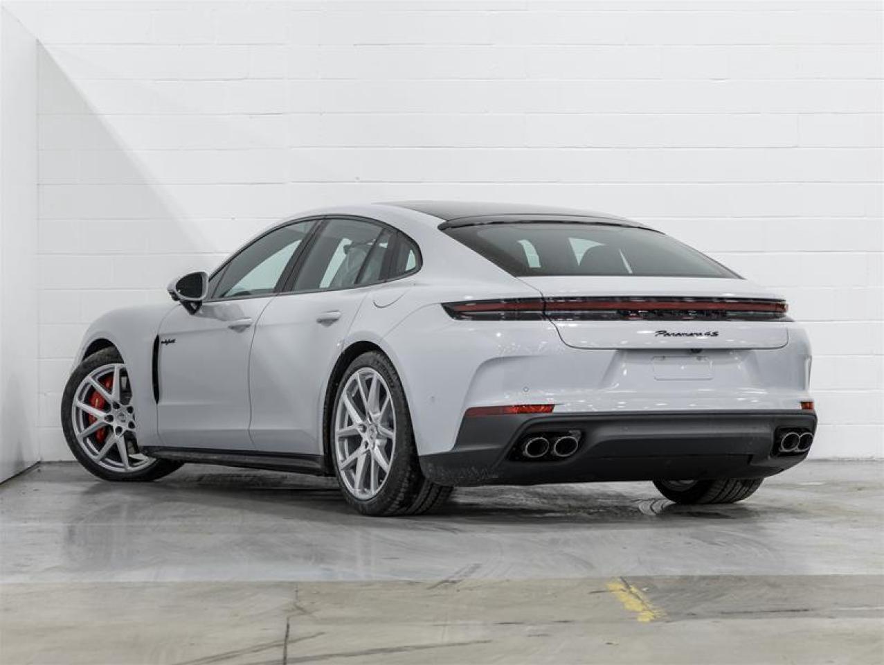 2025 Porsche Panamera  Photo