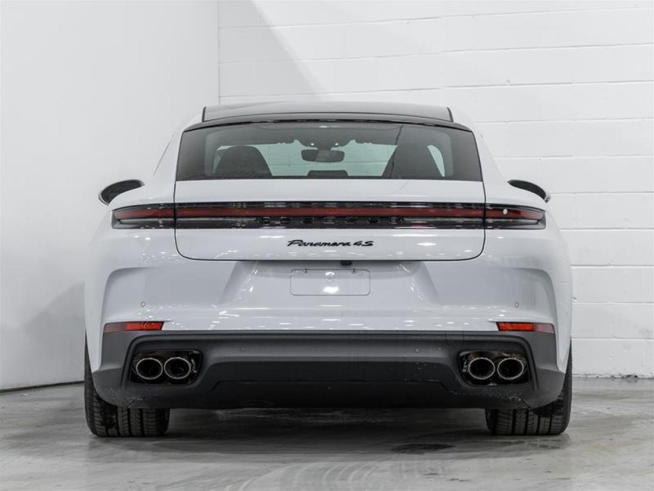 2025 Porsche Panamera  Photo