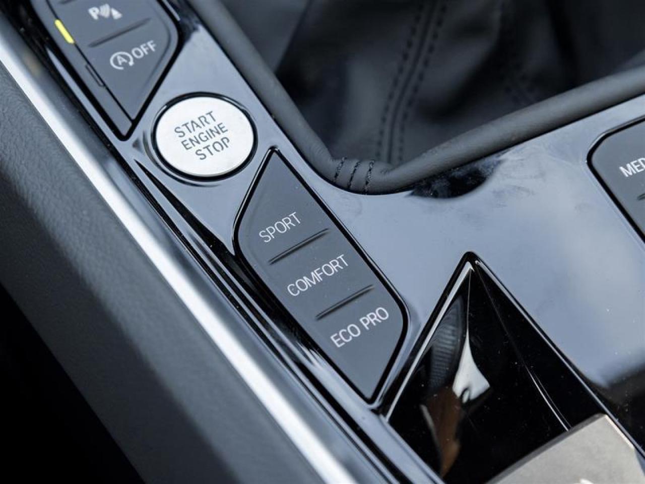 2026 BMW Z4 M40i 2dr Rear-Wheel Drive Roadster Photo