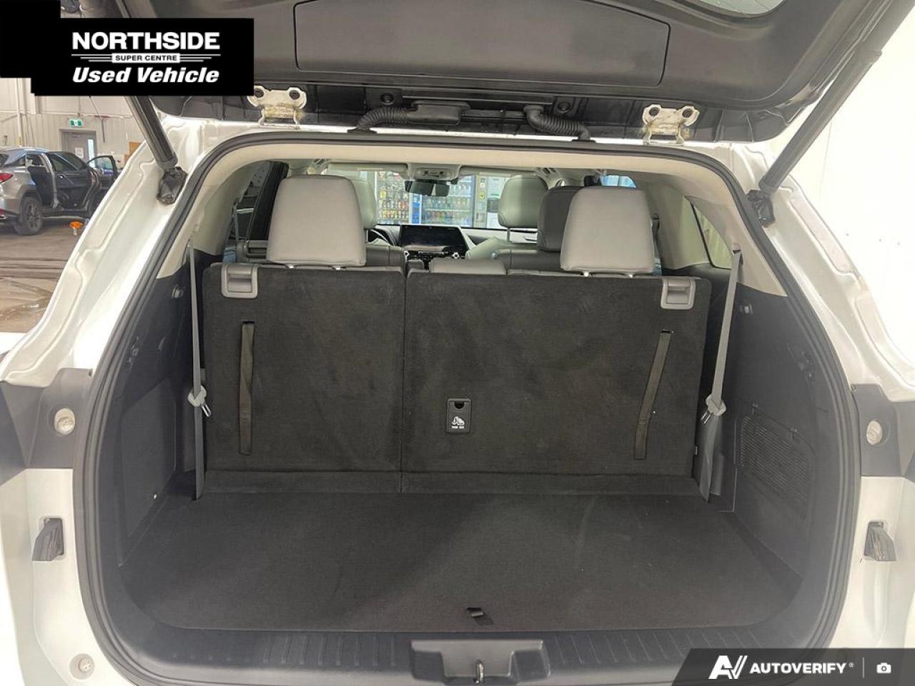 2022 Toyota Highlander Limited 4dr All-Wheel Drive Photo