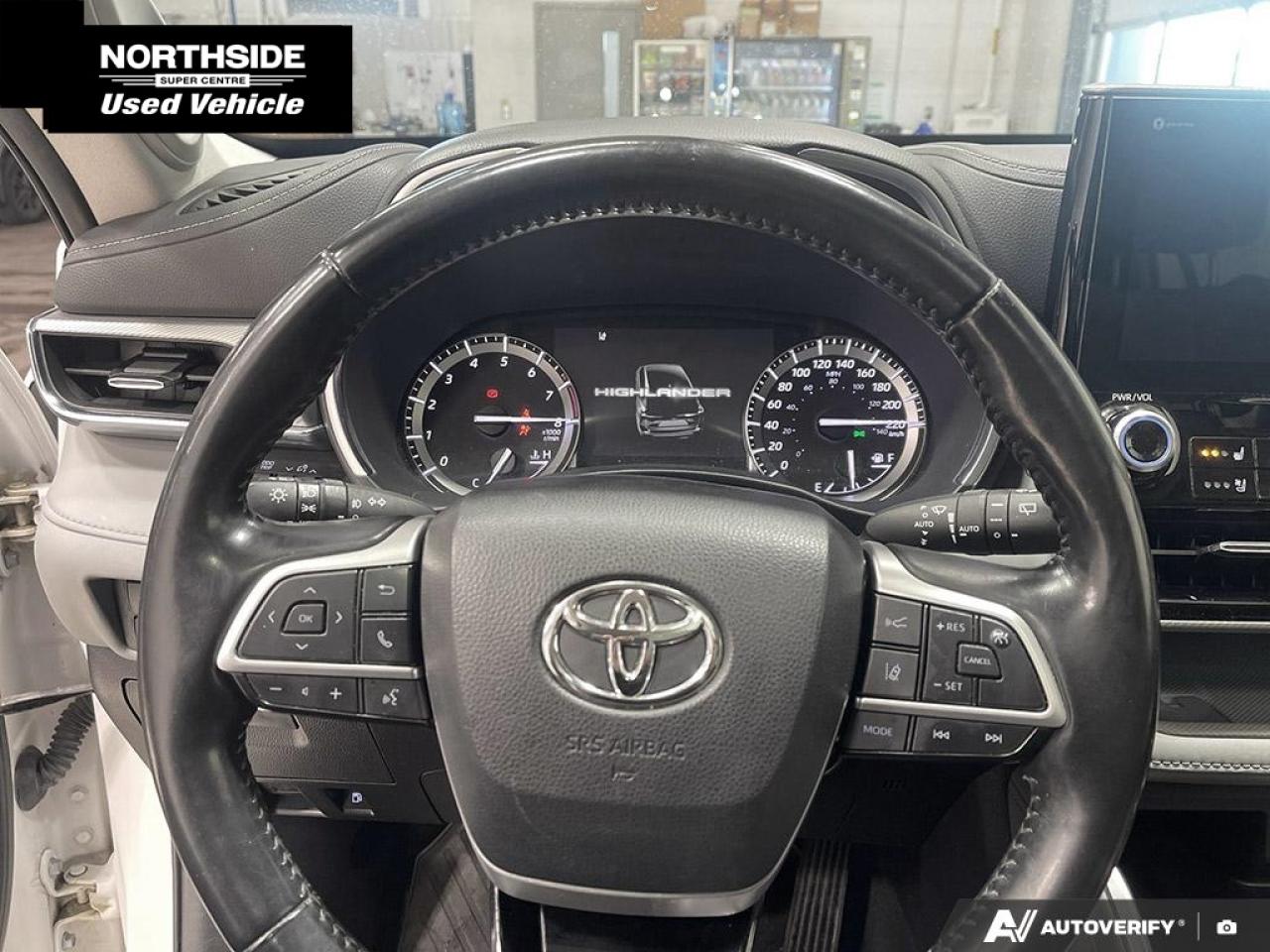 2022 Toyota Highlander Limited 4dr All-Wheel Drive Photo