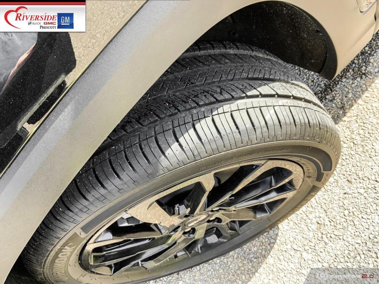 2024 GMC Terrain SLE 4dr All-Wheel Drive Photo