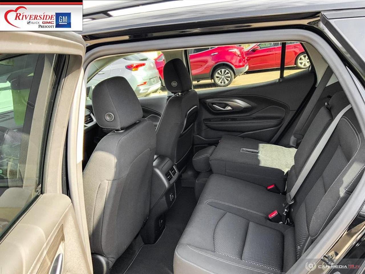 2024 GMC Terrain SLE 4dr All-Wheel Drive Photo