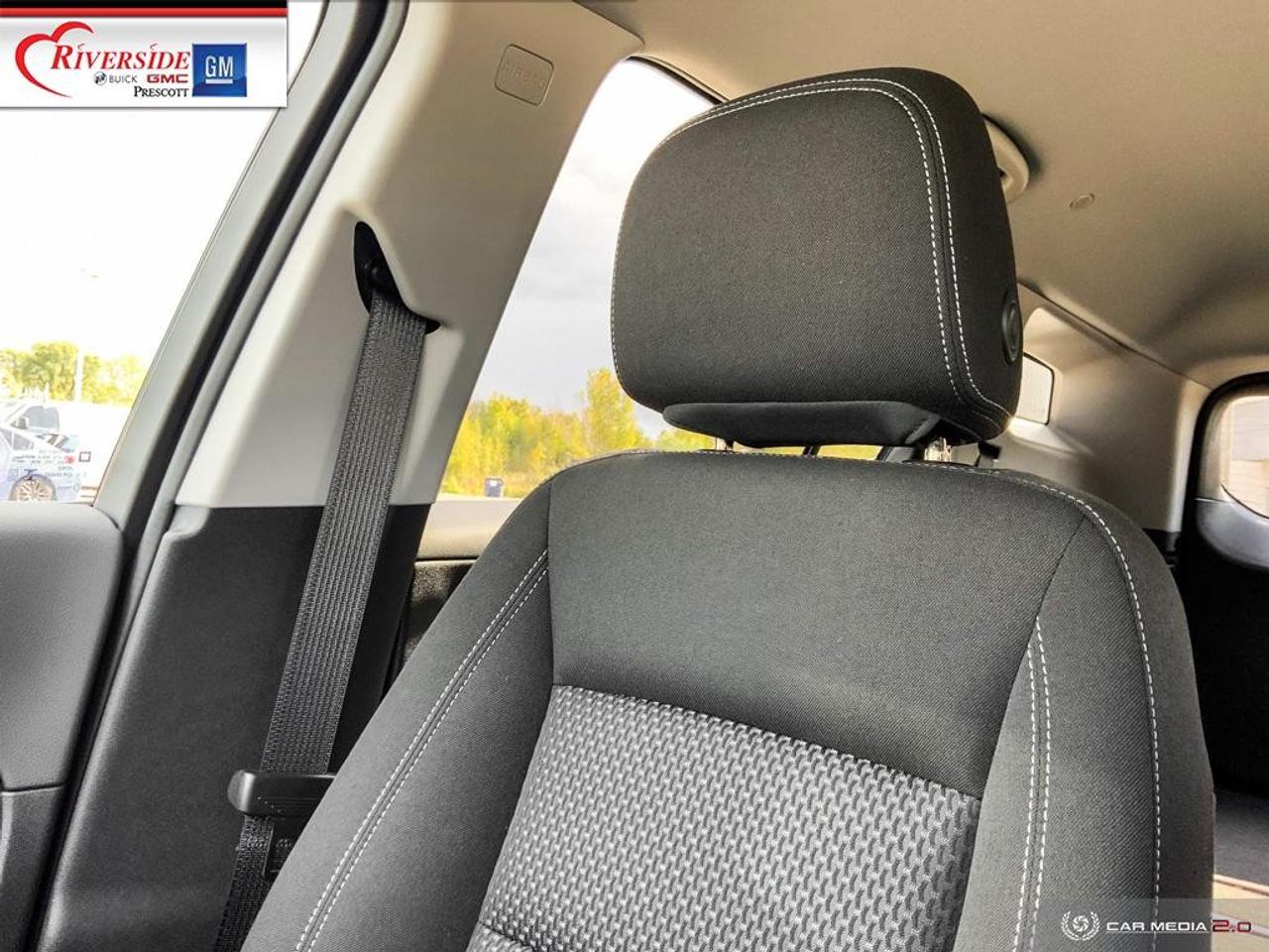 2024 GMC Terrain SLE 4dr All-Wheel Drive Photo