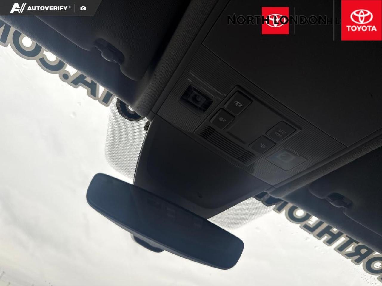 2024 Volkswagen Tiguan Comfortline 4dr All-wheel Drive 4MOTION Photo