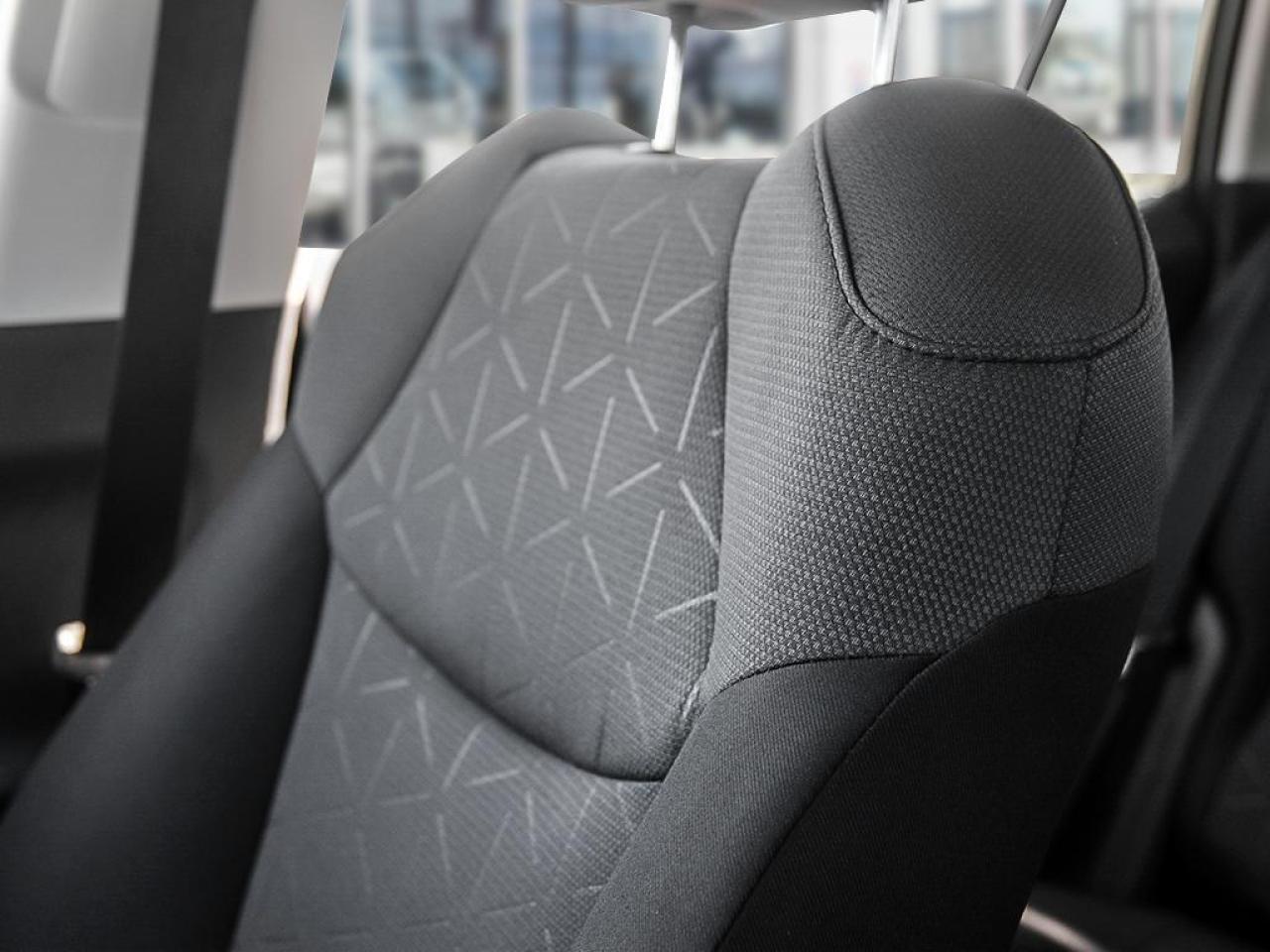 2025 Toyota RAV4 XLE 4dr All-wheel Drive Photo