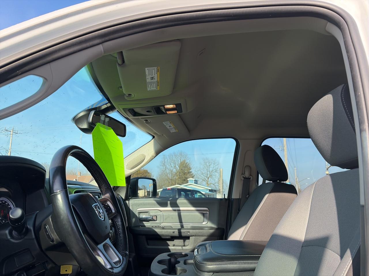 2022 RAM 1500 Classic SLT-LOADED-GOOD KM-CLEAN CARFAX Photo