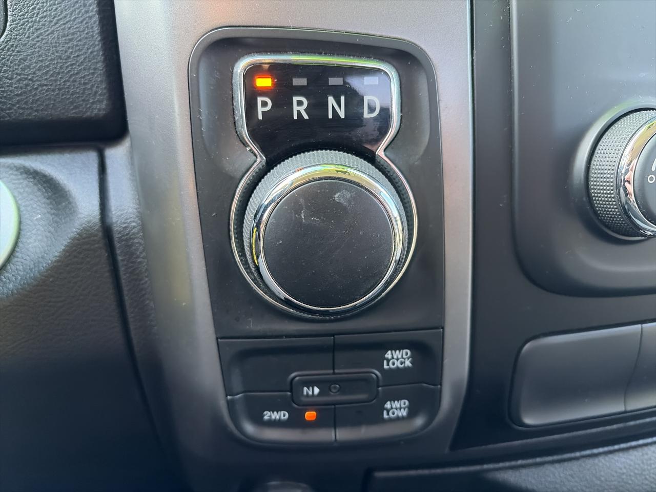 2022 RAM 1500 Classic SLT-LOADED-GOOD KM-CLEAN CARFAX Photo