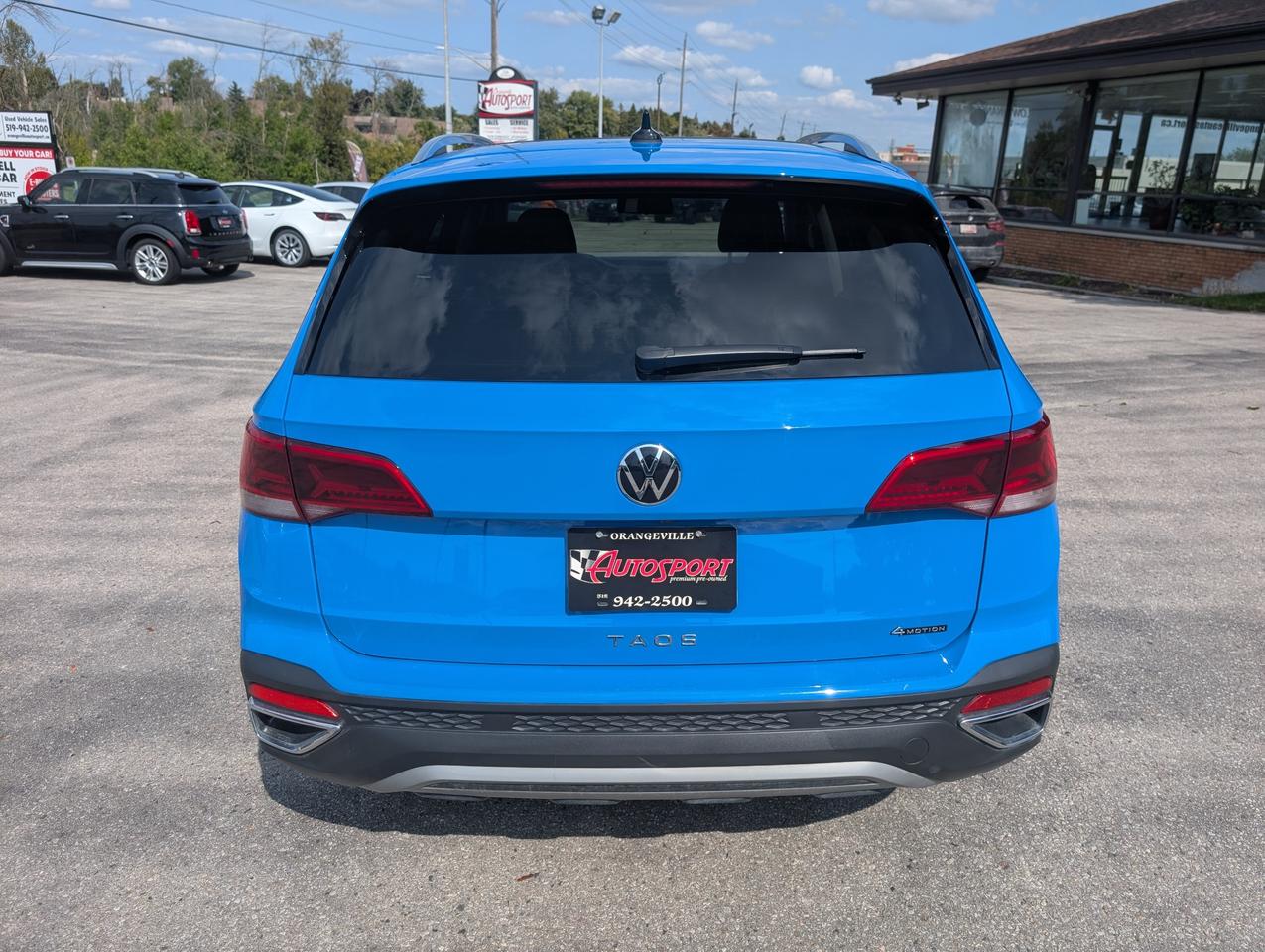 2022 Volkswagen Taos Comfortline 4dr All-Wheel Drive 4MOTION Photo