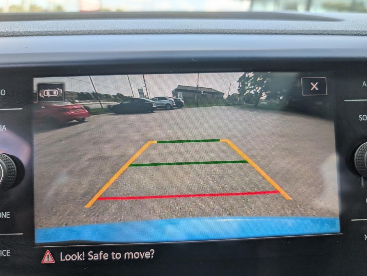 2022 Volkswagen Taos Comfortline 4dr All-Wheel Drive 4MOTION Photo