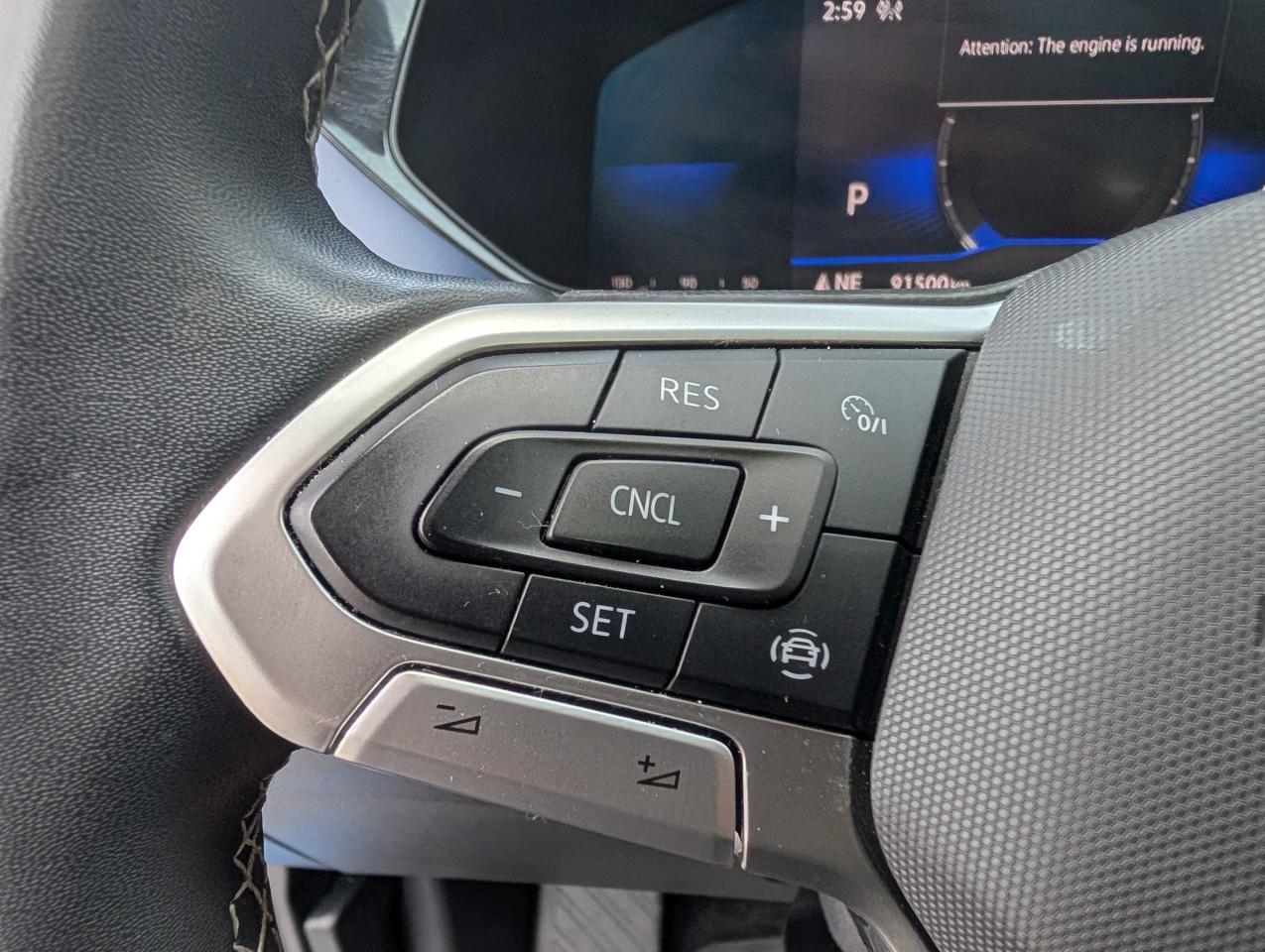 2022 Volkswagen Taos Comfortline 4dr All-Wheel Drive 4MOTION Photo