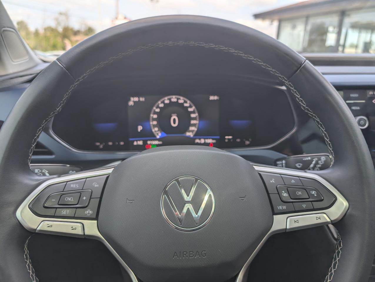 2022 Volkswagen Taos Comfortline 4dr All-Wheel Drive 4MOTION Photo