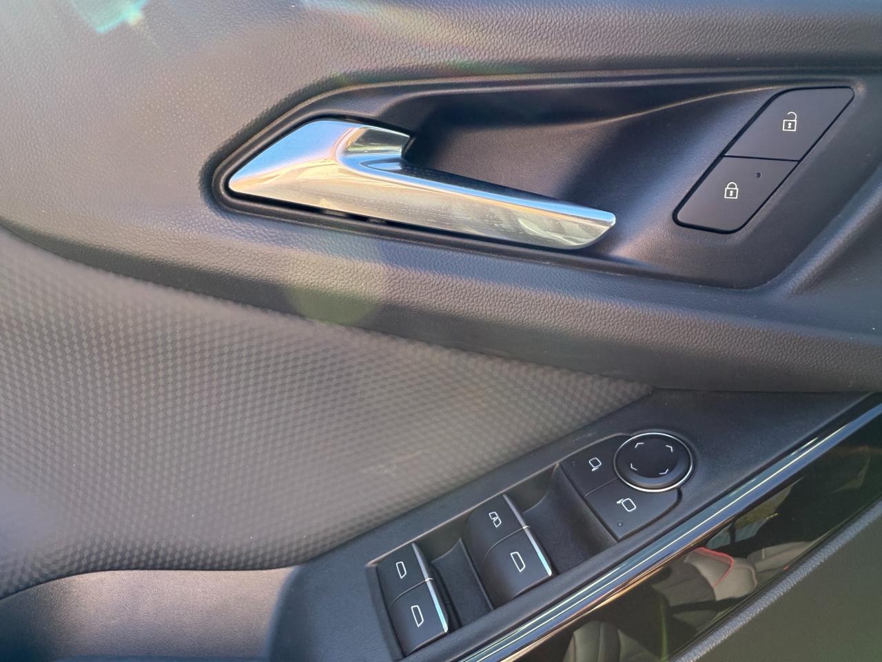 2025 Chevrolet Equinox RS 4dr All-Wheel Drive Photo