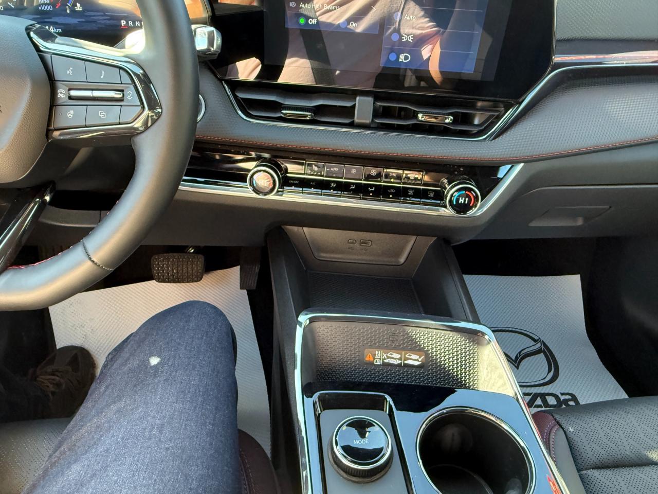 2025 Chevrolet Equinox RS 4dr All-Wheel Drive Photo