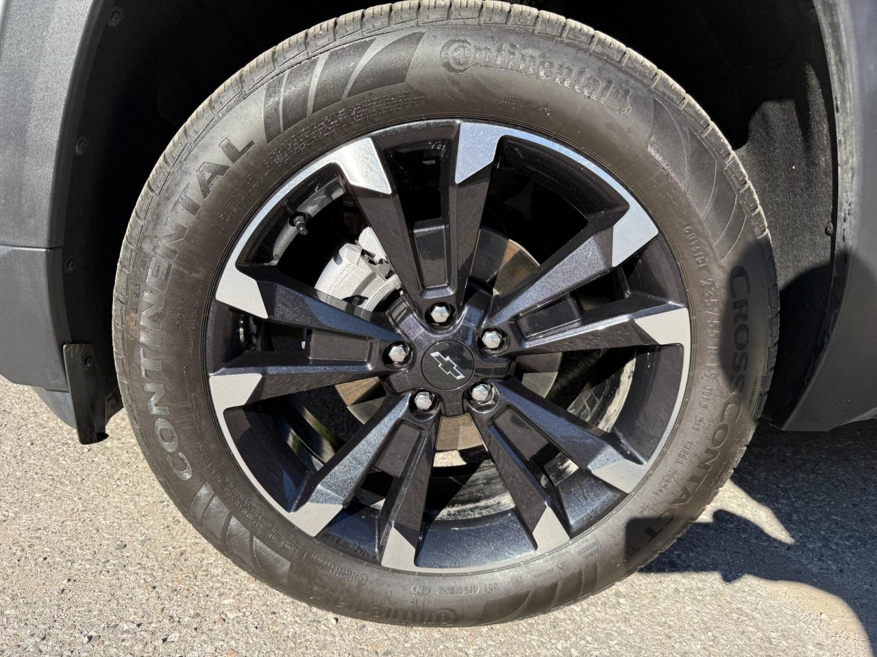 2025 Chevrolet Equinox RS 4dr All-Wheel Drive Photo