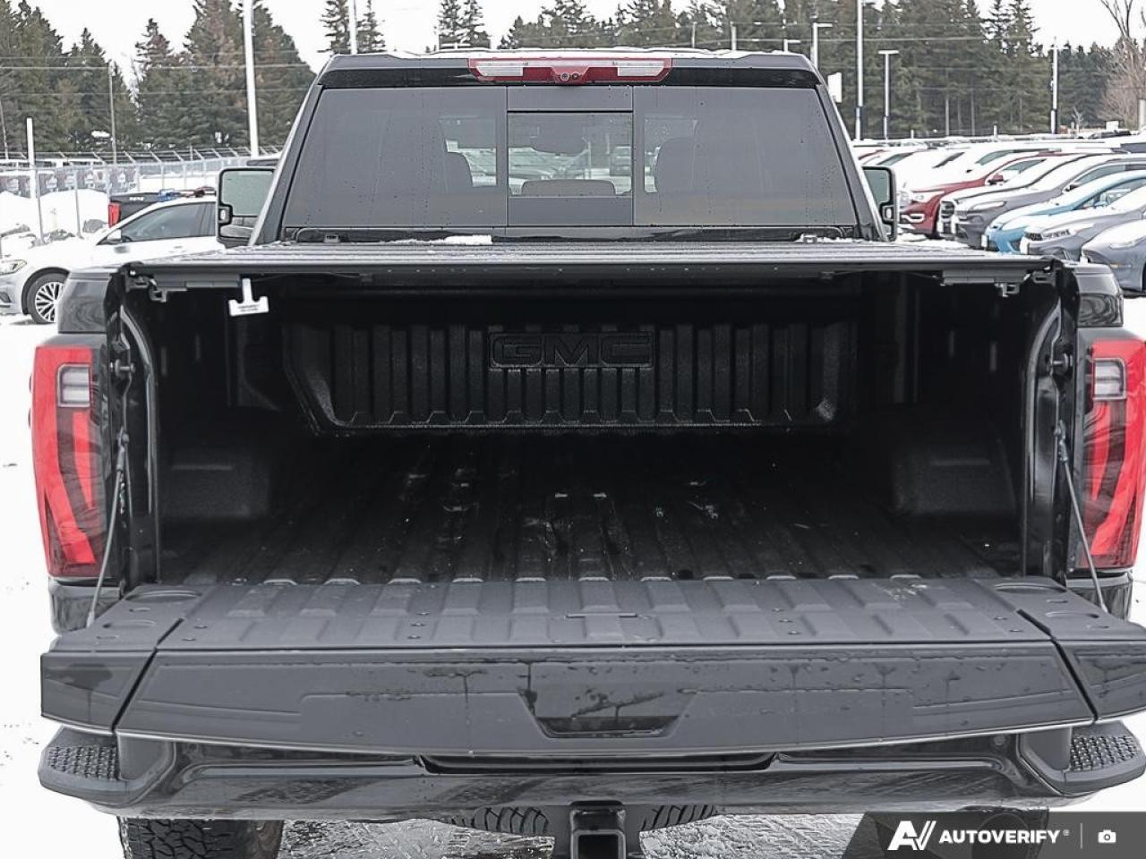 2026 GMC SIERRA 2500HD Crew Cab Standard Box 4-Wheel Drive Denali Ultimate Photo