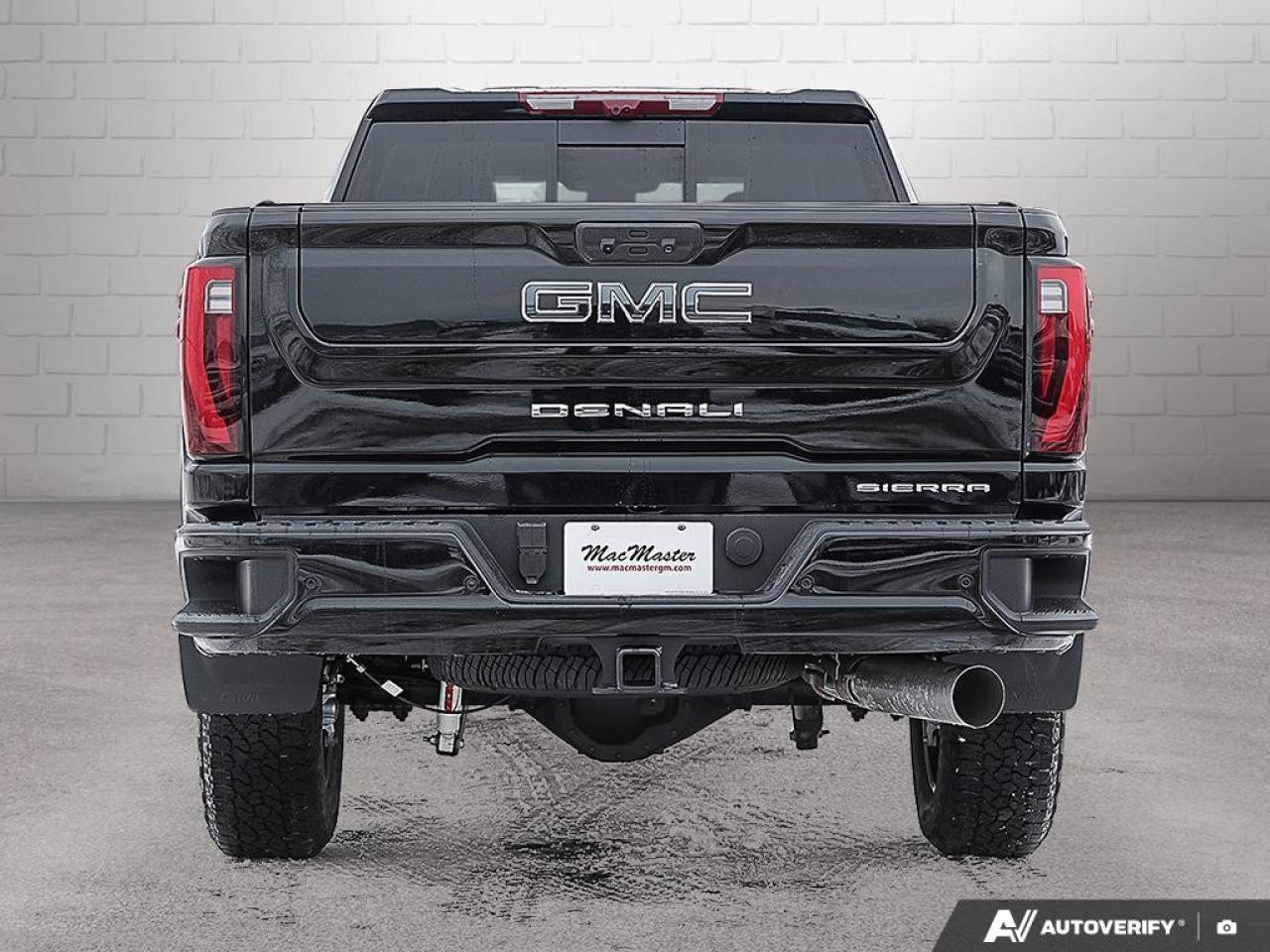 2026 GMC SIERRA 2500HD Crew Cab Standard Box 4-Wheel Drive Denali Ultimate Photo