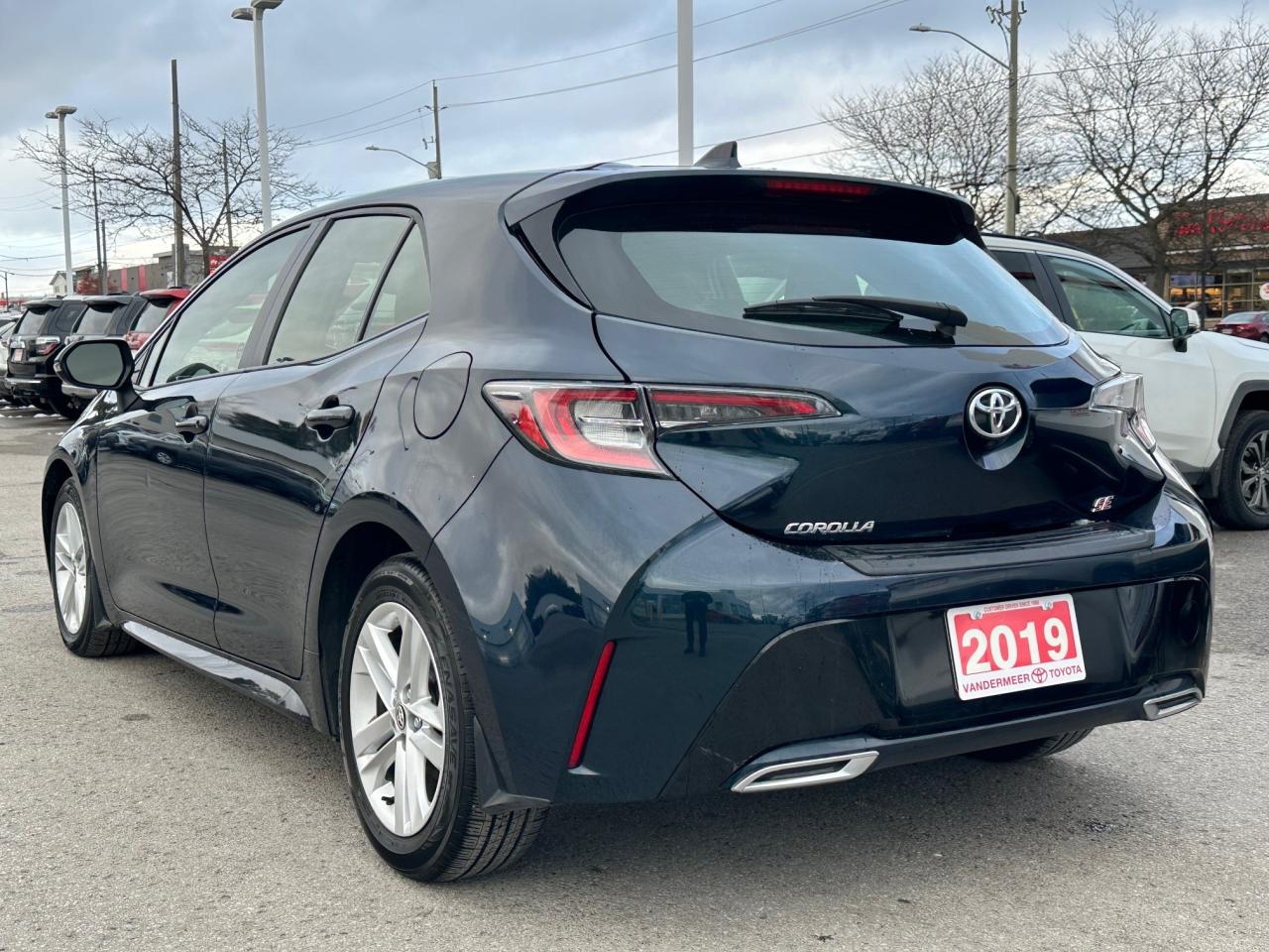 2019 Toyota Corolla Hatchback Base (CVT) 5dr Photo4