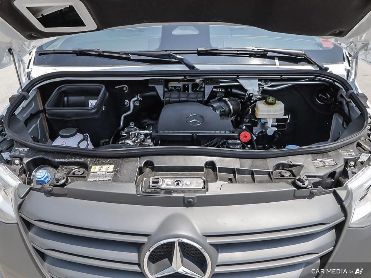 2025 Mercedes-Benz Sprinter 2500 High Roof 4-Cyl Diesel Sprinter 2500 Crew Van 144 in. WB Rear-Wheel Drive Photo