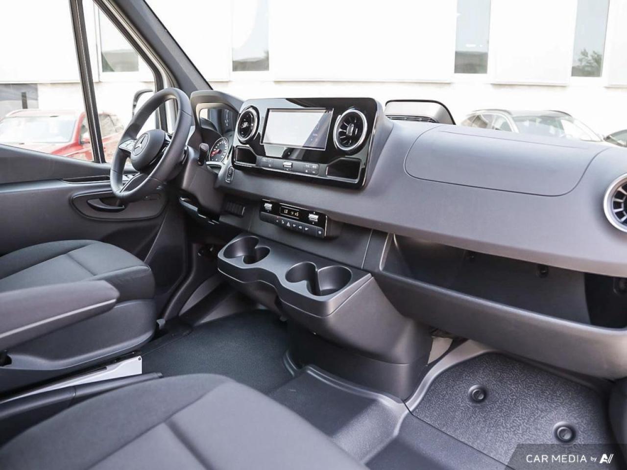 2025 Mercedes-Benz Sprinter 2500 High Roof 4-Cyl Diesel Sprinter 2500 Crew Van 144 in. WB Rear-Wheel Drive Photo