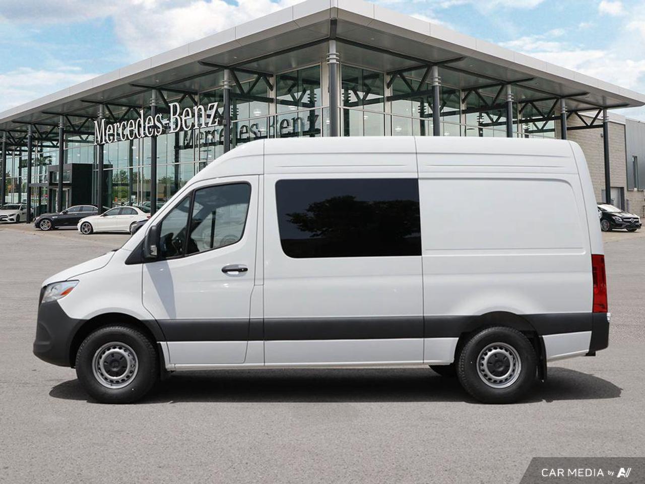2025 Mercedes-Benz Sprinter 2500 High Roof 4-Cyl Diesel Sprinter 2500 Crew Van 144 in. WB Rear-Wheel Drive Photo2