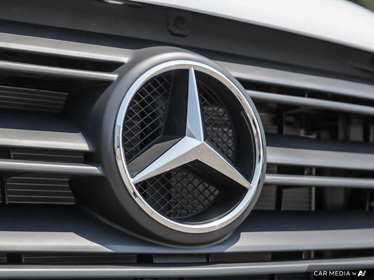 2025 Mercedes-Benz Sprinter 2500 High Roof 4-Cyl Diesel Sprinter 2500 Crew Van 144 in. WB Rear-Wheel Drive Photo