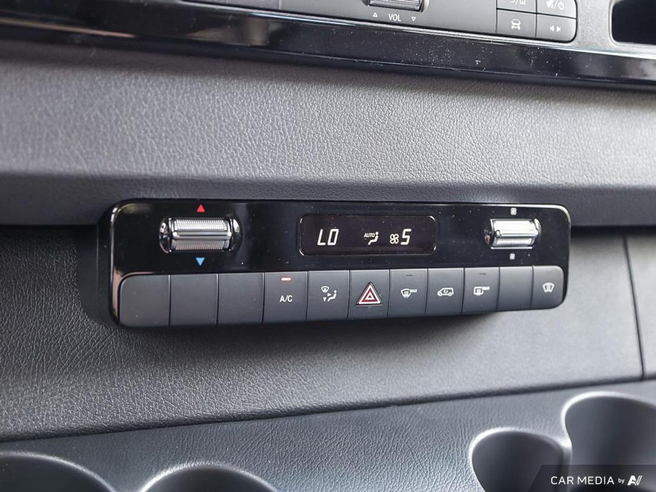 2025 Mercedes-Benz Sprinter 2500 High Roof 4-Cyl Diesel Sprinter 2500 Crew Van 144 in. WB Rear-Wheel Drive Photo