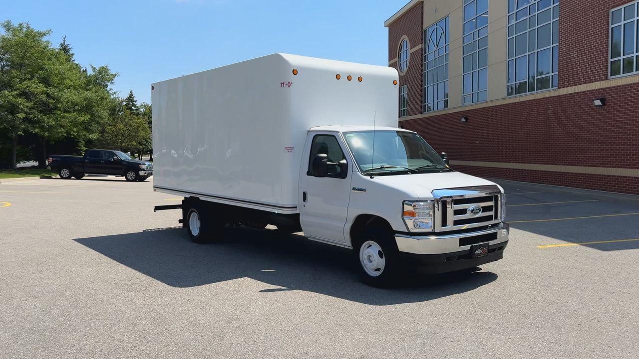 2022 Ford E-450  Photo2