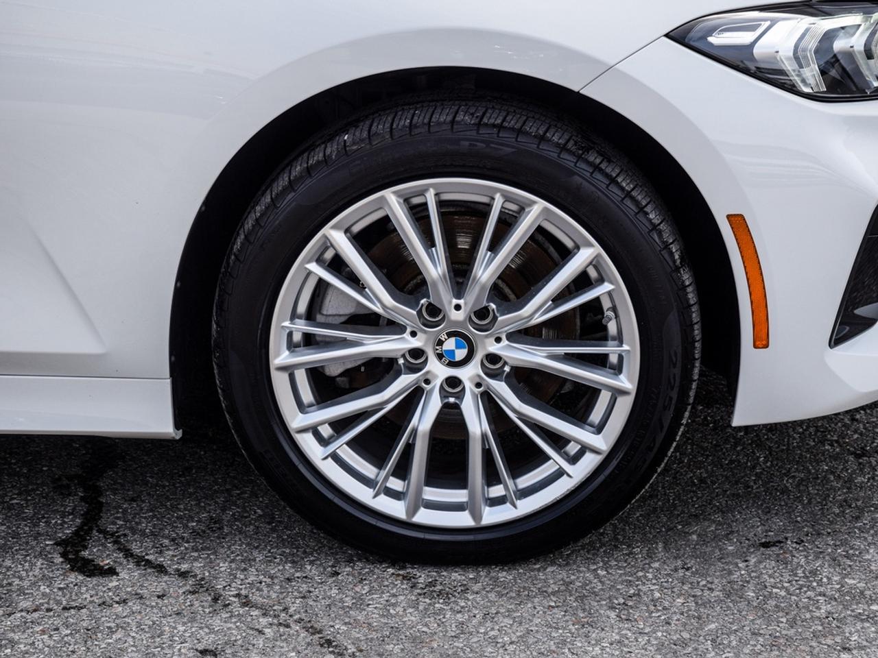2024 BMW 330 i xDrive 4dr All-Wheel Drive Sedan Photo