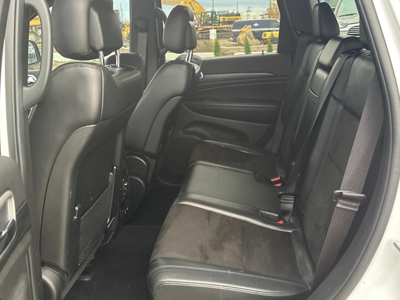 2019 Jeep Grand Cherokee Laredo 4dr 4x4 Photo