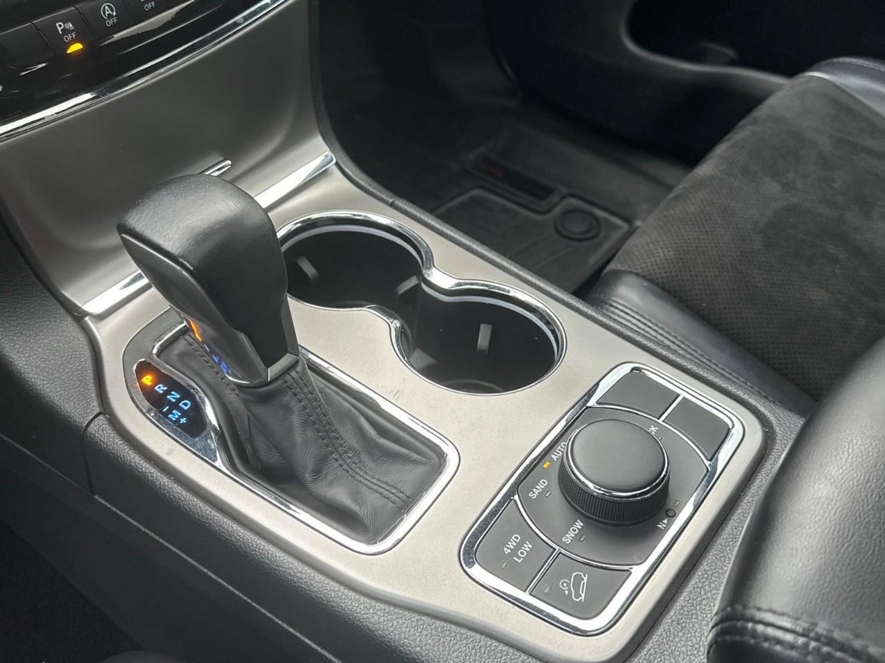 2019 Jeep Grand Cherokee Laredo 4dr 4x4 Photo