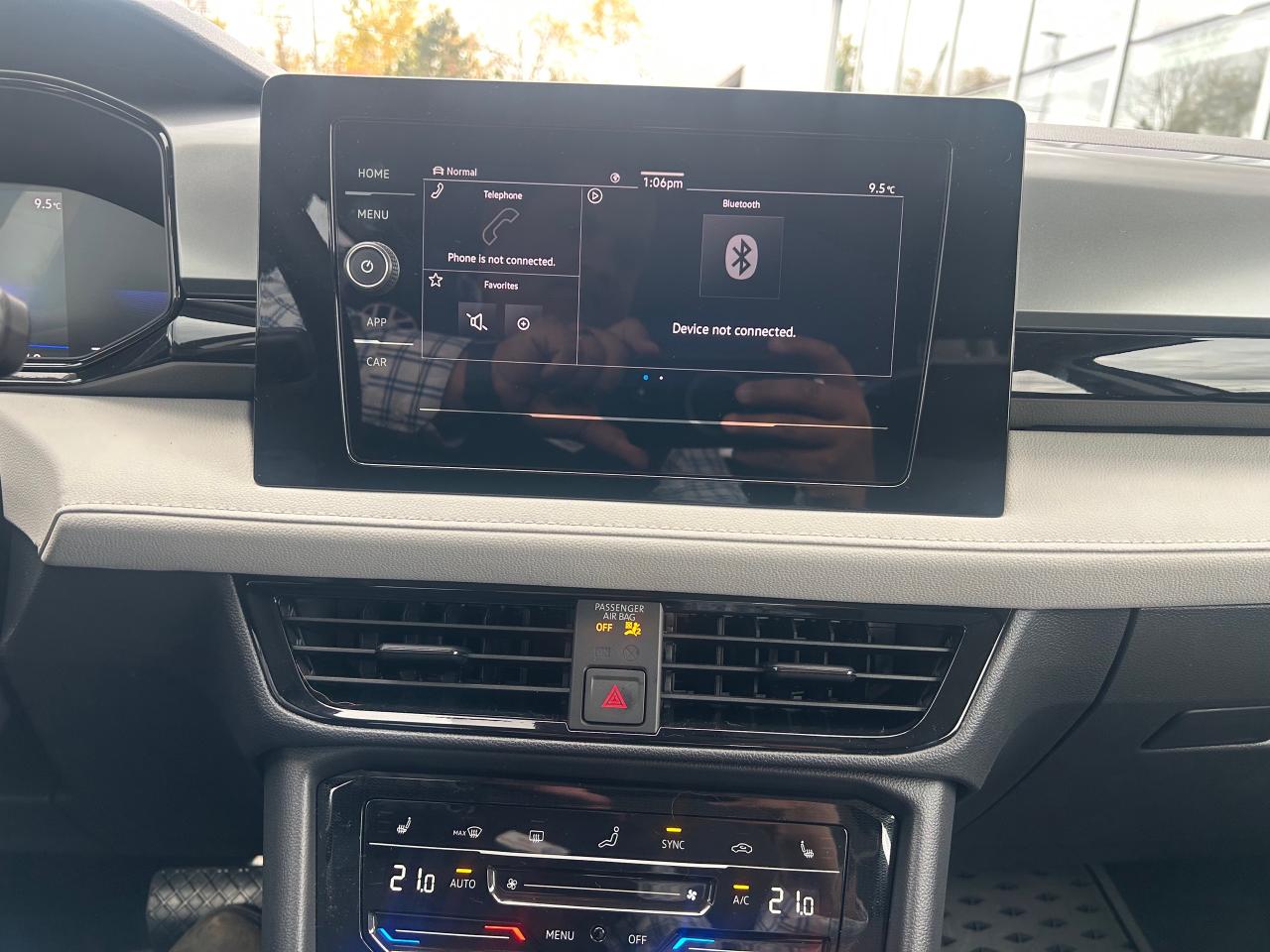 2026 Volkswagen Taos Trendline 4dr All-Wheel Drive 4MOTION Photo