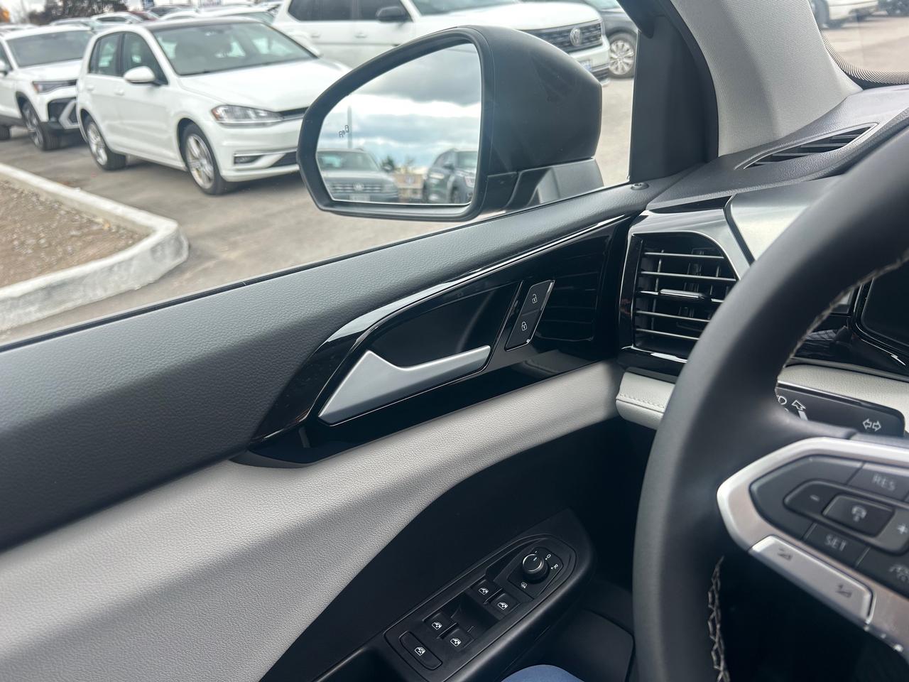 2026 Volkswagen Taos Trendline 4dr All-Wheel Drive 4MOTION Photo