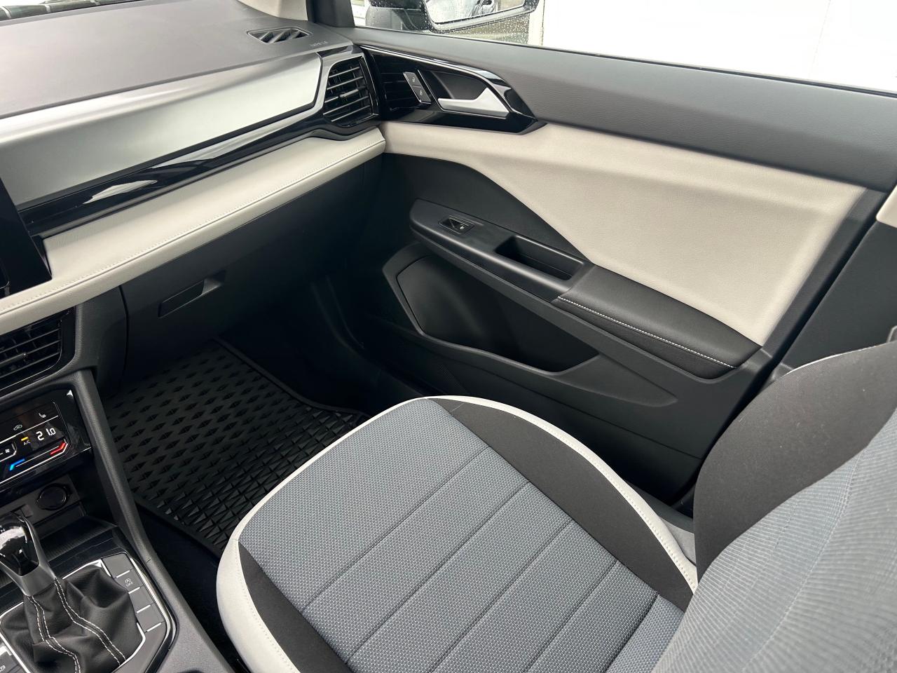 2026 Volkswagen Taos Trendline 4dr All-Wheel Drive 4MOTION Photo