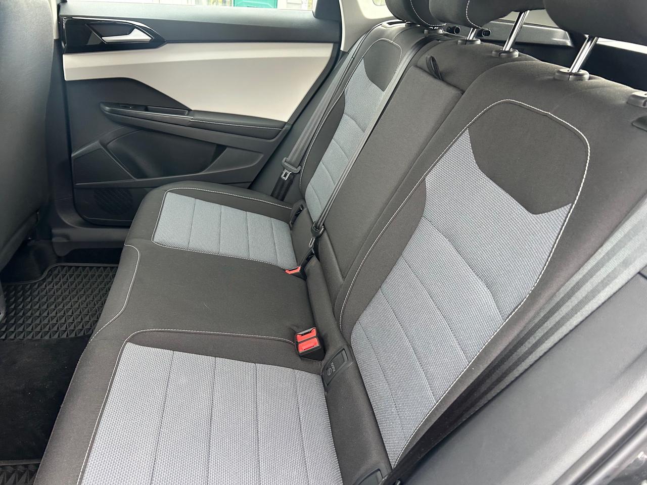 2026 Volkswagen Taos Trendline 4dr All-Wheel Drive 4MOTION Photo