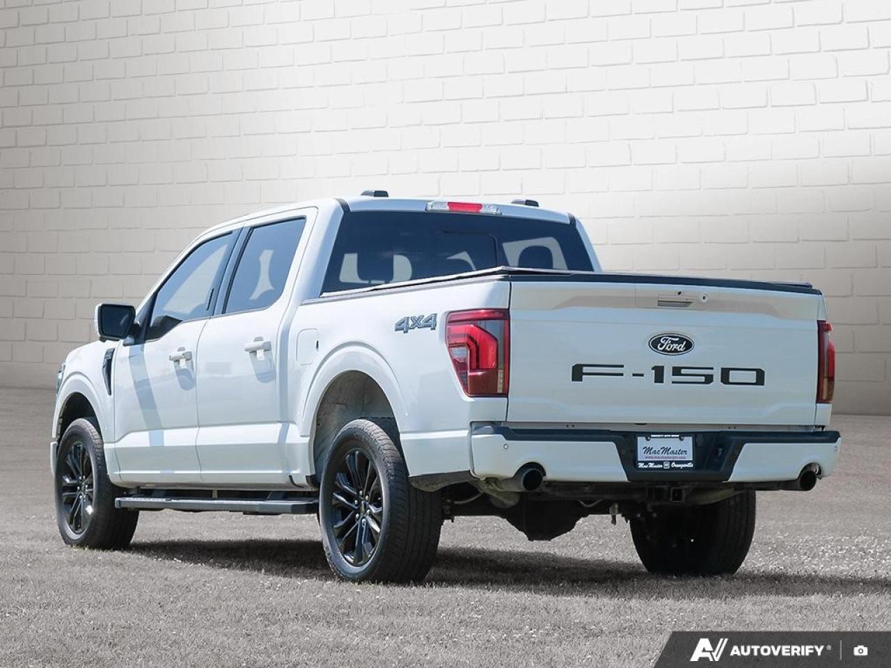 2024 Ford F-150 Lariat 4WD SuperCrew 5.5' Box Photo2