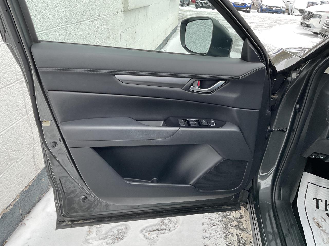 2022 Mazda CX-5  Photo