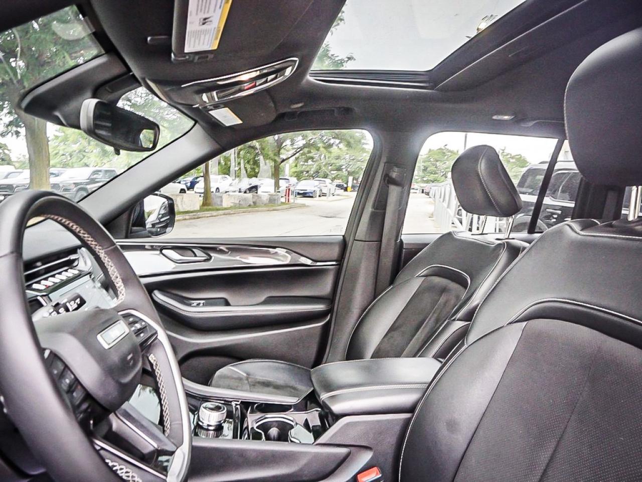 2023 Jeep Grand Cherokee  Photo