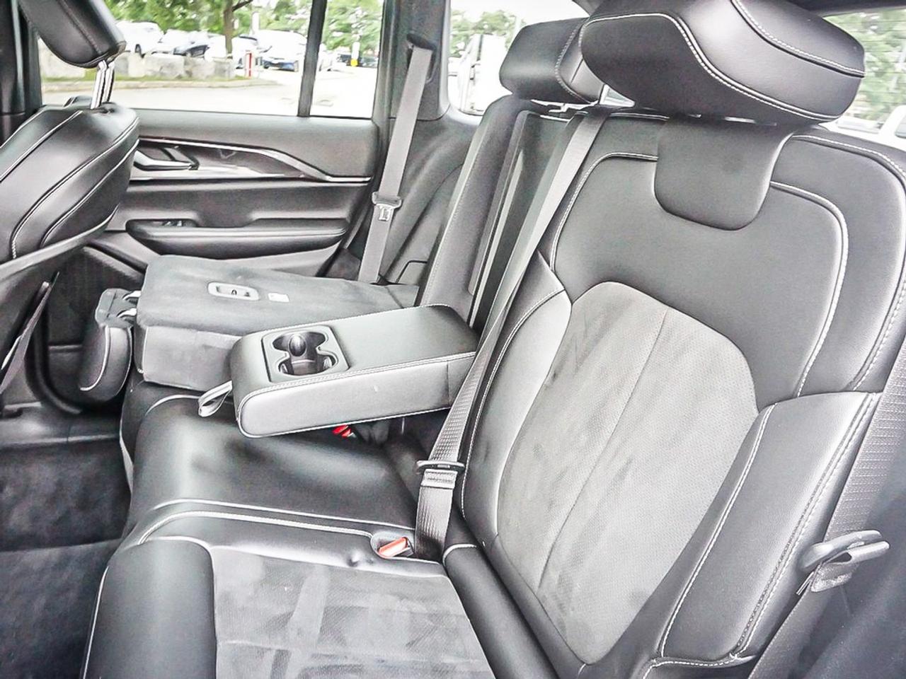 2023 Jeep Grand Cherokee  Photo