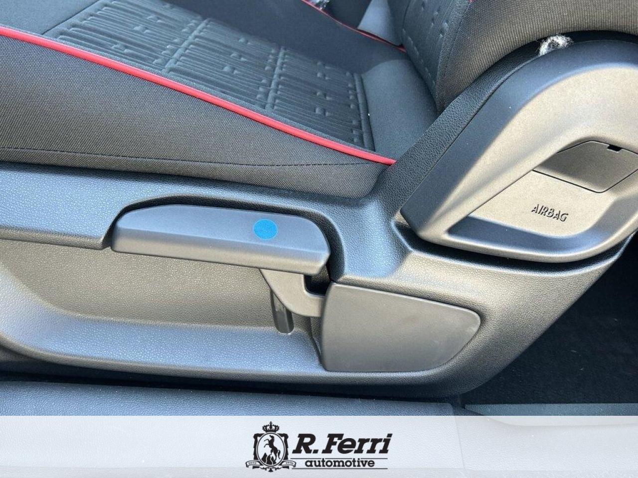 2025 Fiat 500E Base 2dr Hatchback Photo