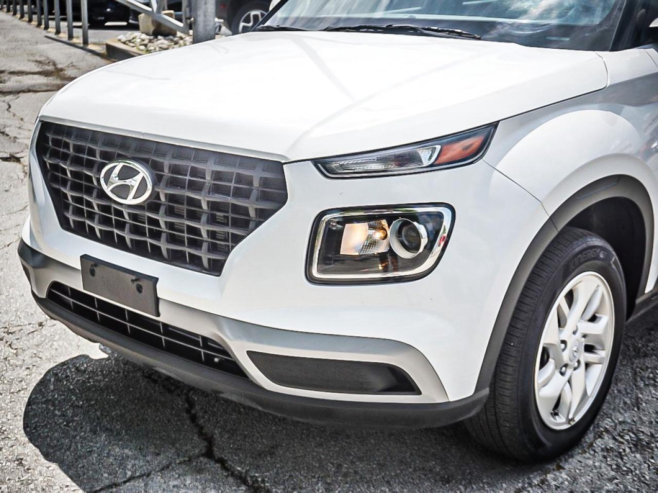 2023 Hyundai Venue  Photo4