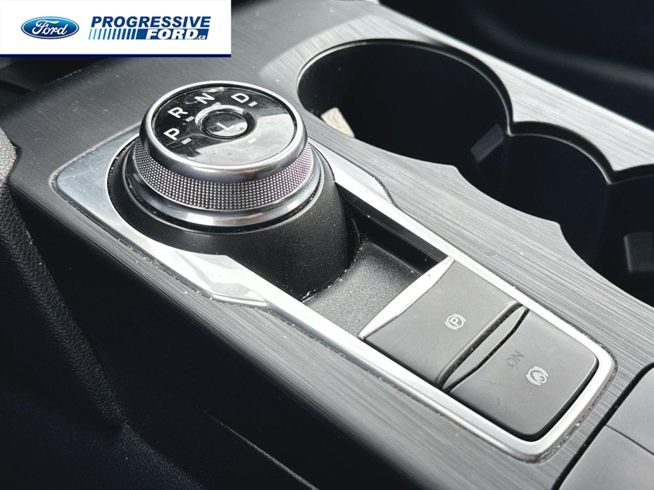 2022 Ford Escape SEL 4dr All-Wheel Drive Photo