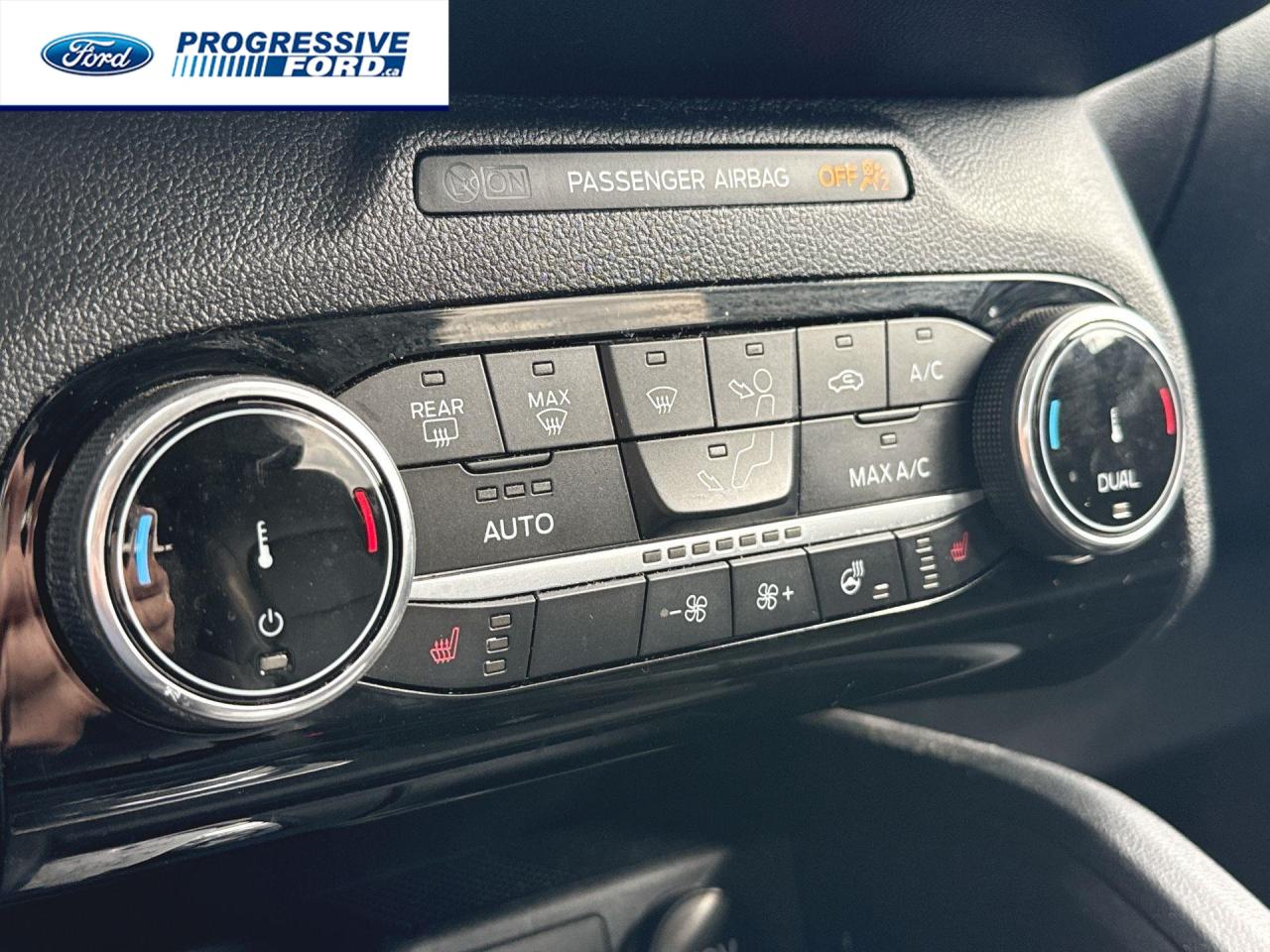 2022 Ford Escape SEL 4dr All-Wheel Drive Photo