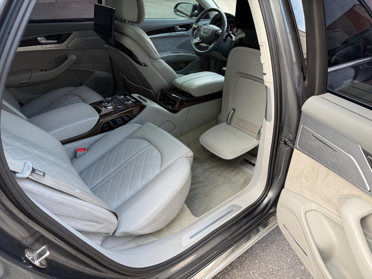 2014 Audi A8 L 4dr Sdn 3.0L TDI, INDIVIDUAL PACKAGE Photo