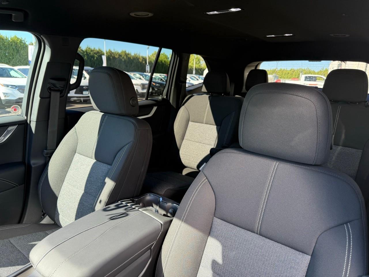 2026 GMC Acadia Elevation 4dr All-Wheel Drive Photo