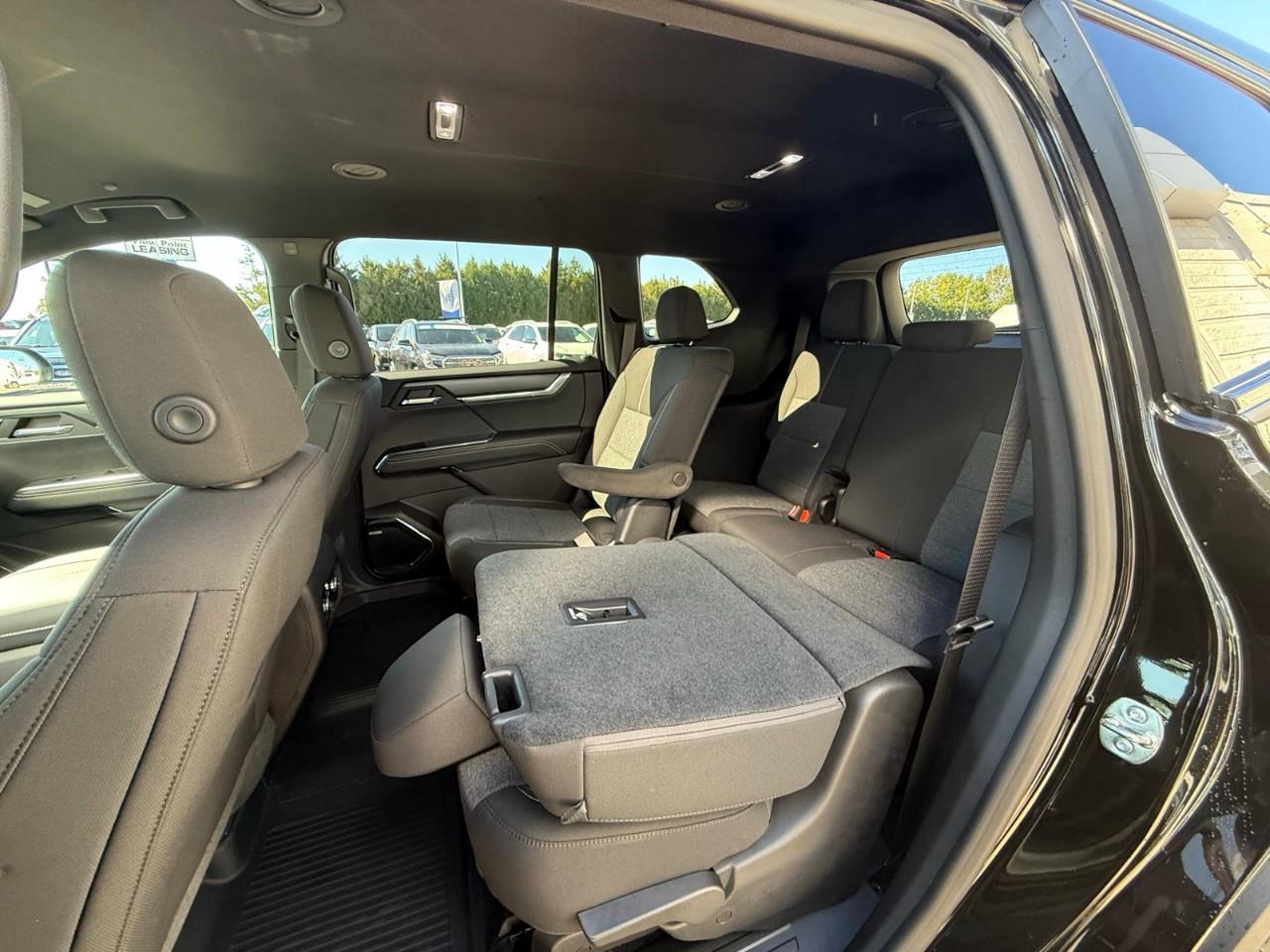 2026 GMC Acadia Elevation 4dr All-Wheel Drive Photo