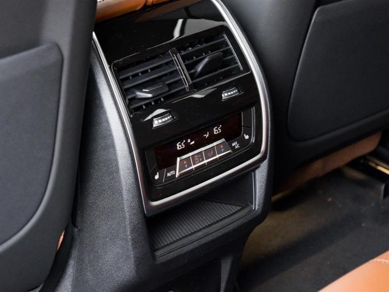 2026 BMW X6 M60i xDrive 4dr All-Wheel Drive Sports Activity Coupe Photo