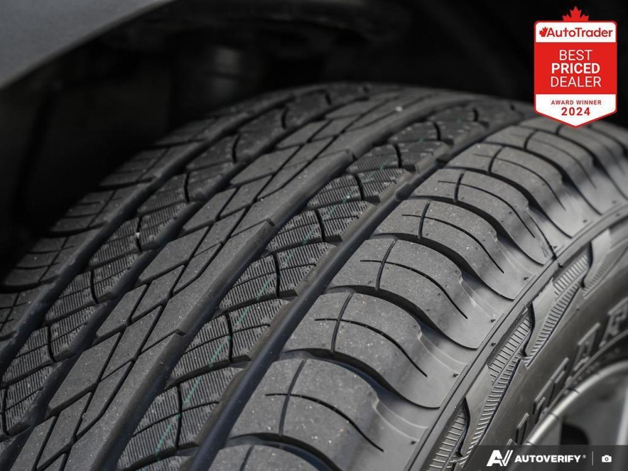 2024 Nissan Pathfinder SV 4dr 4x4 Photo