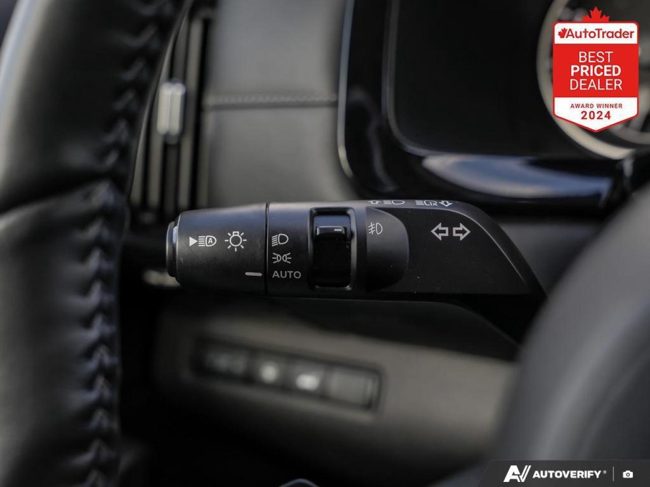 2024 Nissan Pathfinder SV 4dr 4x4 Photo